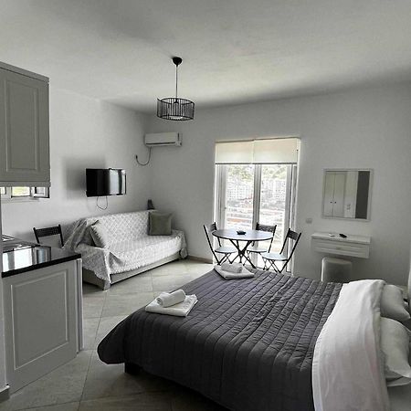 Mariana Apartments Sarandë Exterior foto