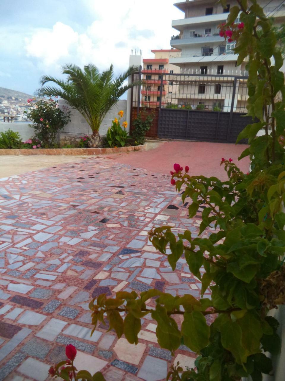 Mariana Apartments Sarandë Exterior foto